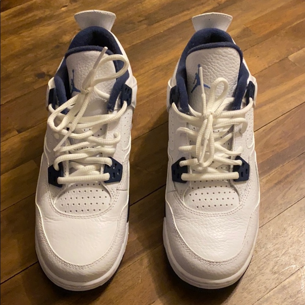 Air Jordan Retro 4, Big Kid 5.5